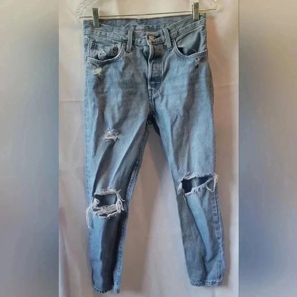 Levi's |501 Cropped Jean in Athens Break pc9-36200-0187 W27xW26 - Picture 1 of 13